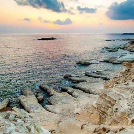 Emma'S Place, 2 Bedroom Apartment With Pool View Paphos Esterno foto